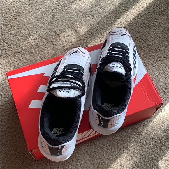 nike air max tail wind IV sz 8(W) new w/ og box - Picture 3 of 10